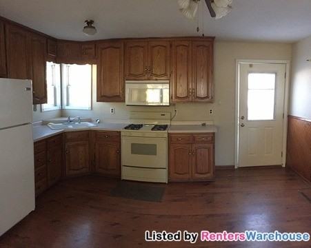 214 4th Ave SE - Photo 3 of 14