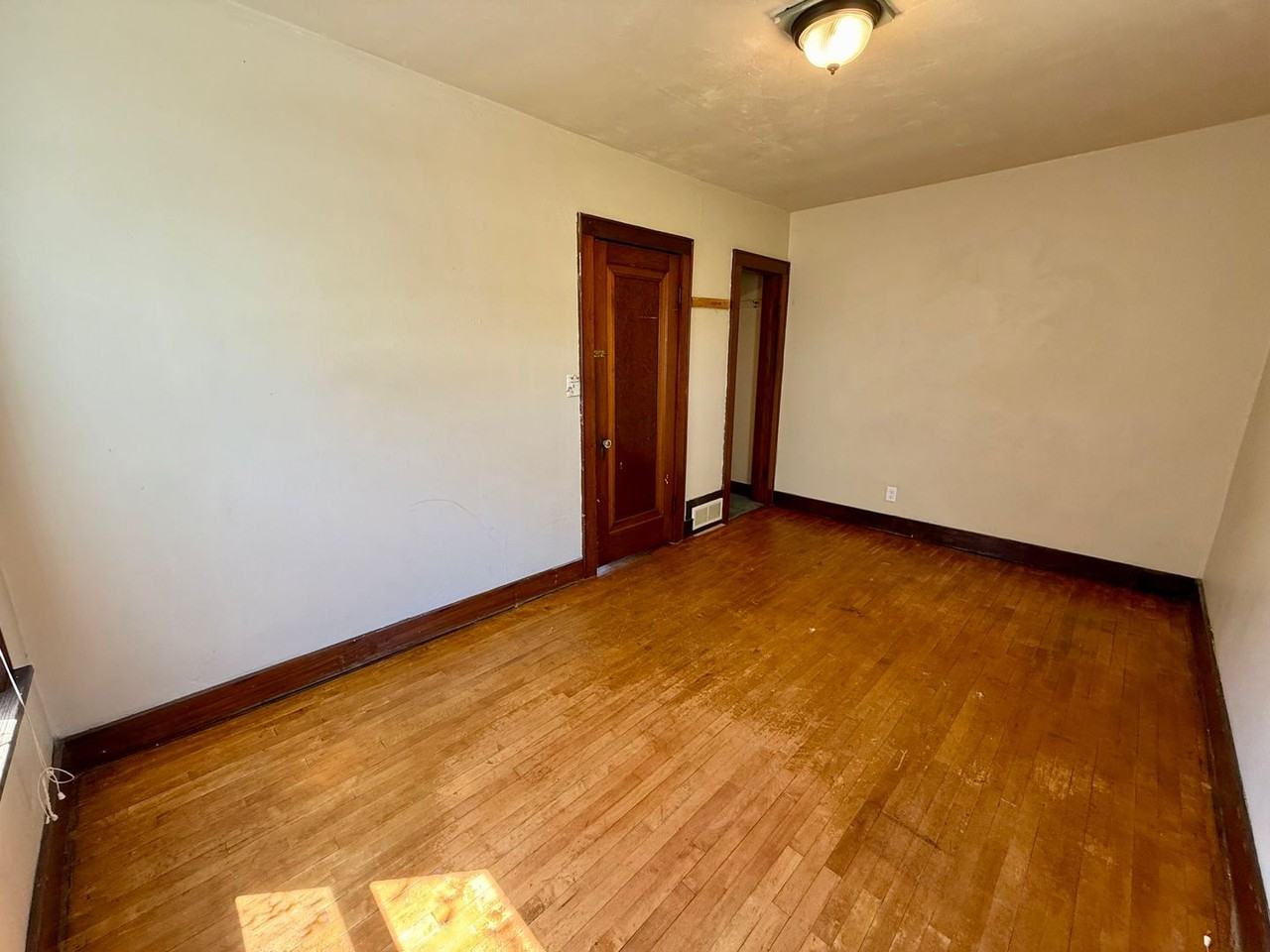 326 N 1st Ave - Photo 7 of 26