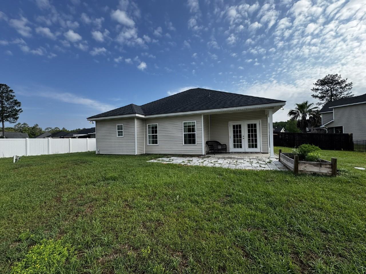 116 Thornbush Ct Ne - Photo 2 of 19