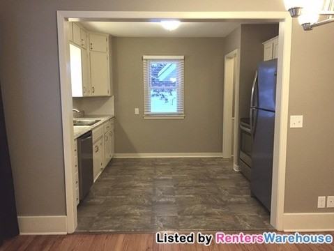 527 Grove Lake St S - Photo 2 of 15
