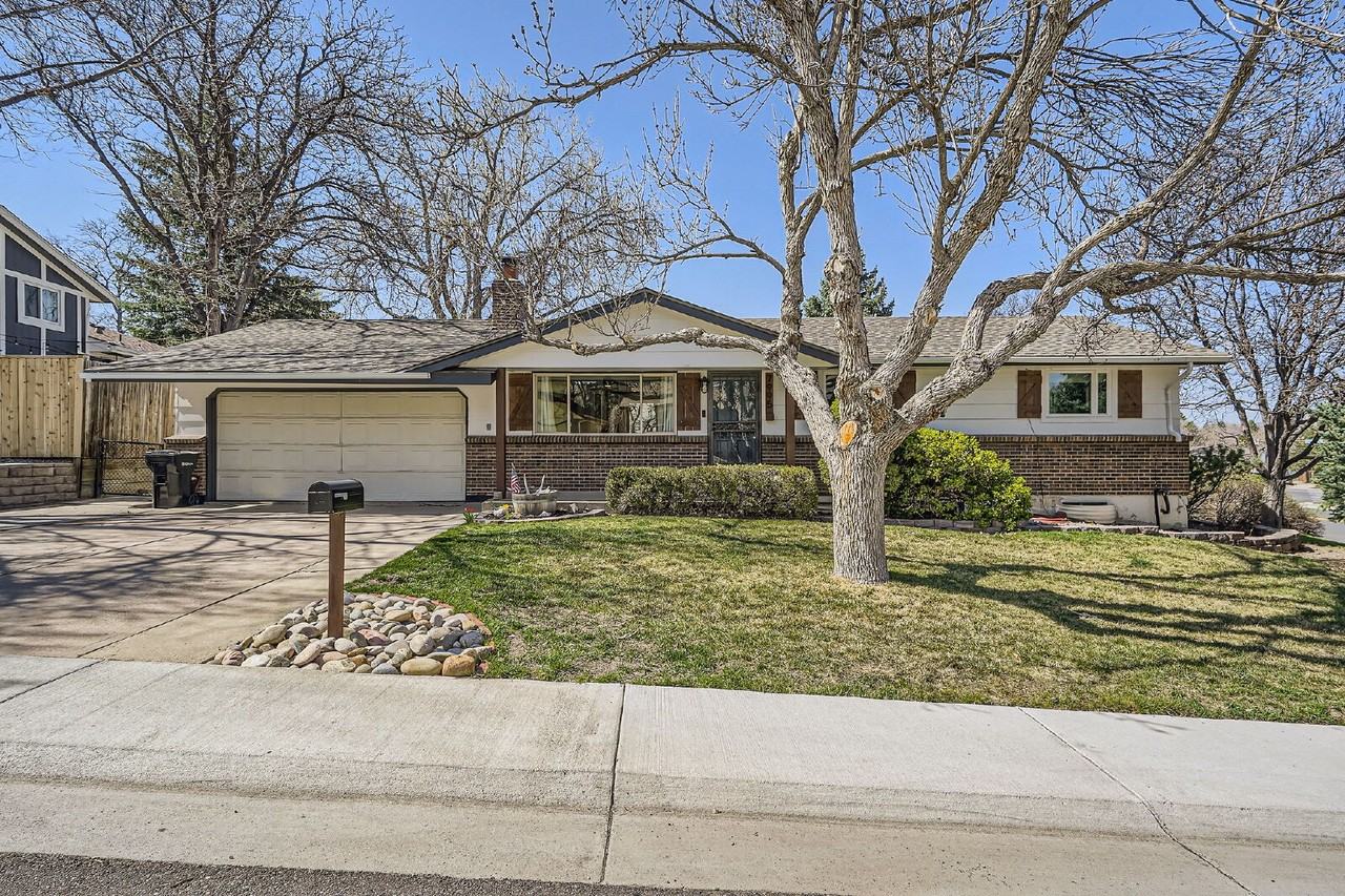 7995 Flower St - Photo 2 of 28