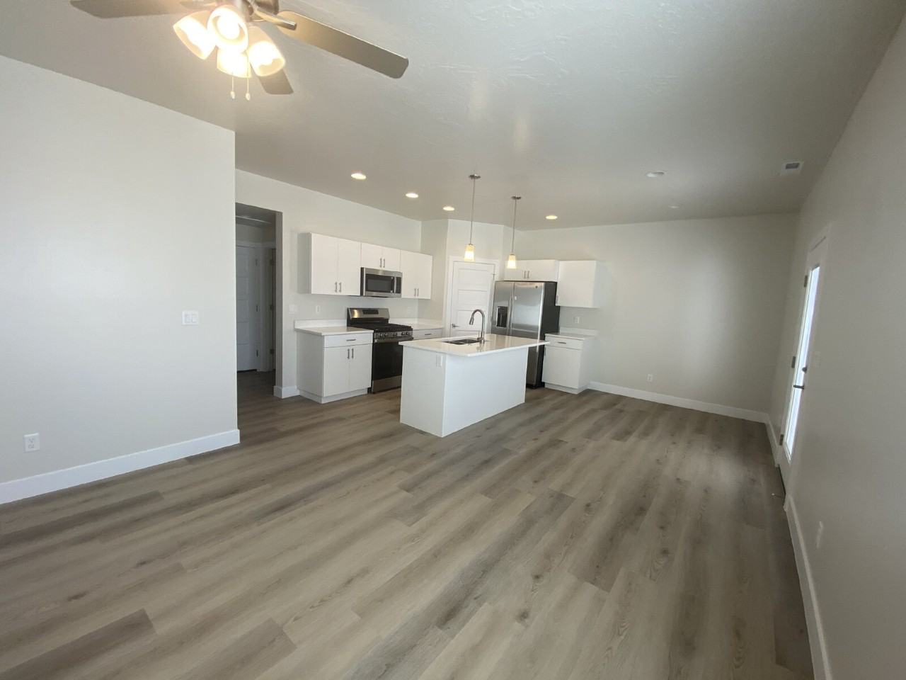 4134 S Baywood Dr #59 - Photo 5 of 18
