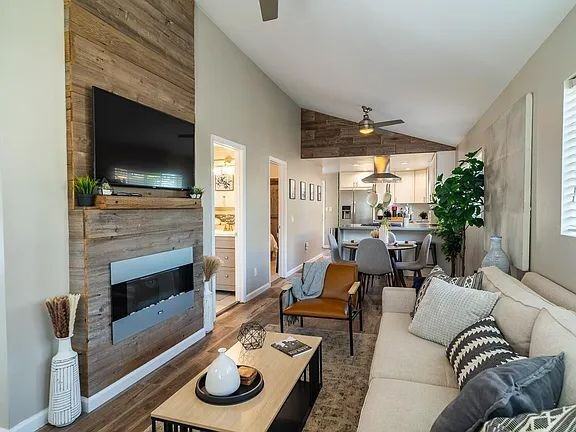 3721 Undisclosed - Photo 6 of 34