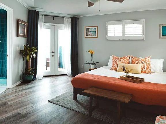 727 Undisclosed - Photo 3 of 50