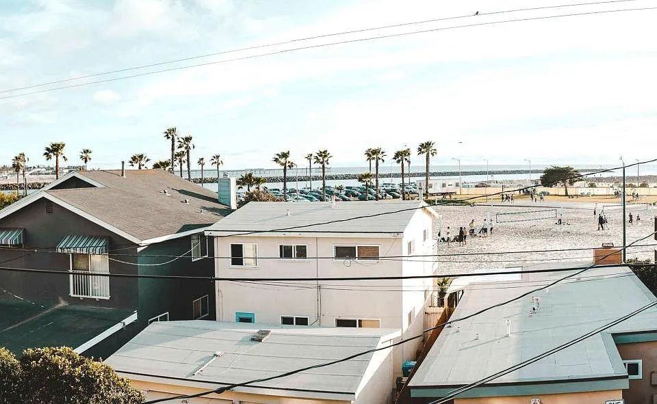 727 Undisclosed - Photo 4 of 50