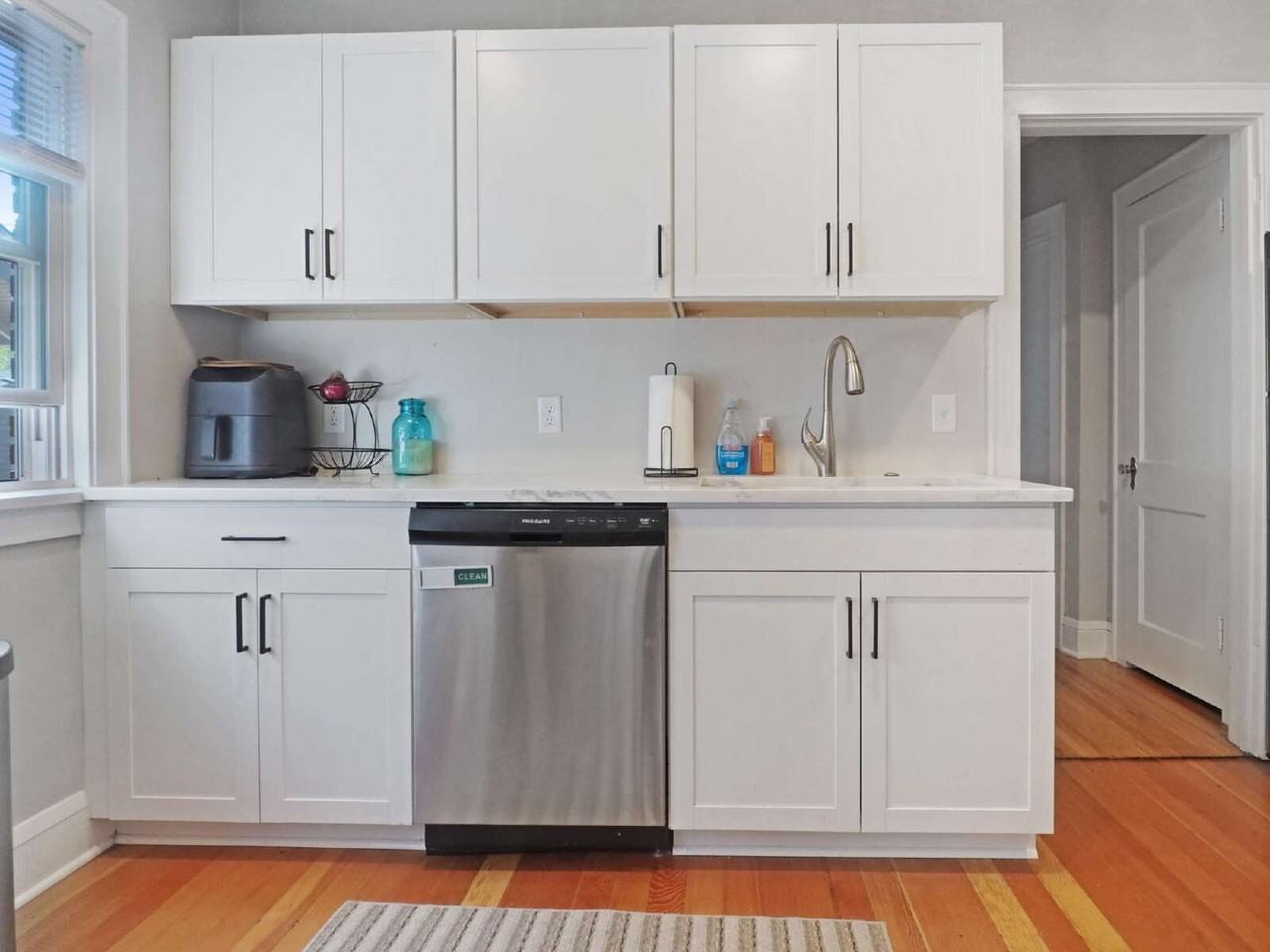 5230 Xerxes Ave S - Photo 5 of 11