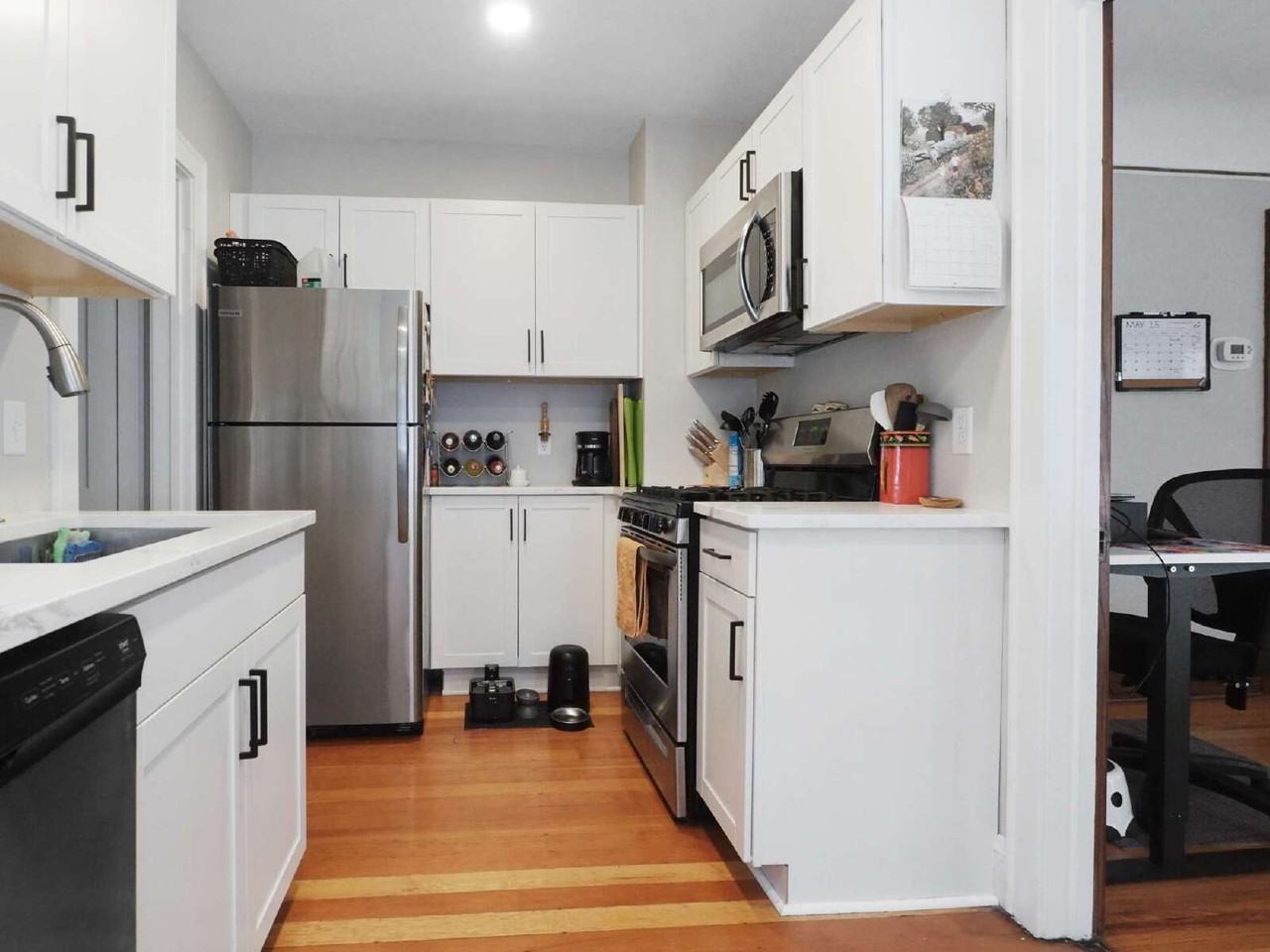 5230 Xerxes Ave S - Photo 6 of 11