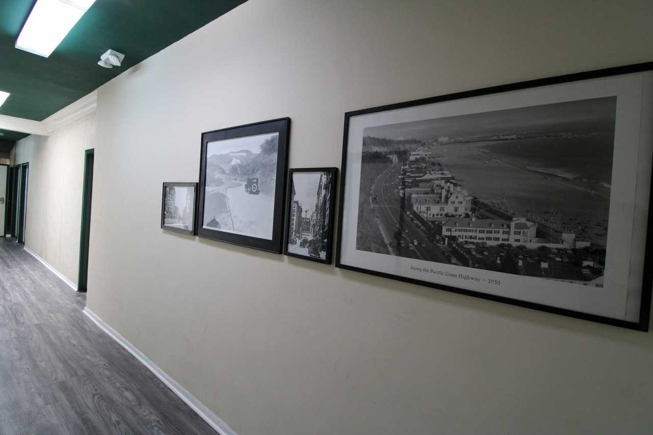 Essex Manor - Photo 2 of 13