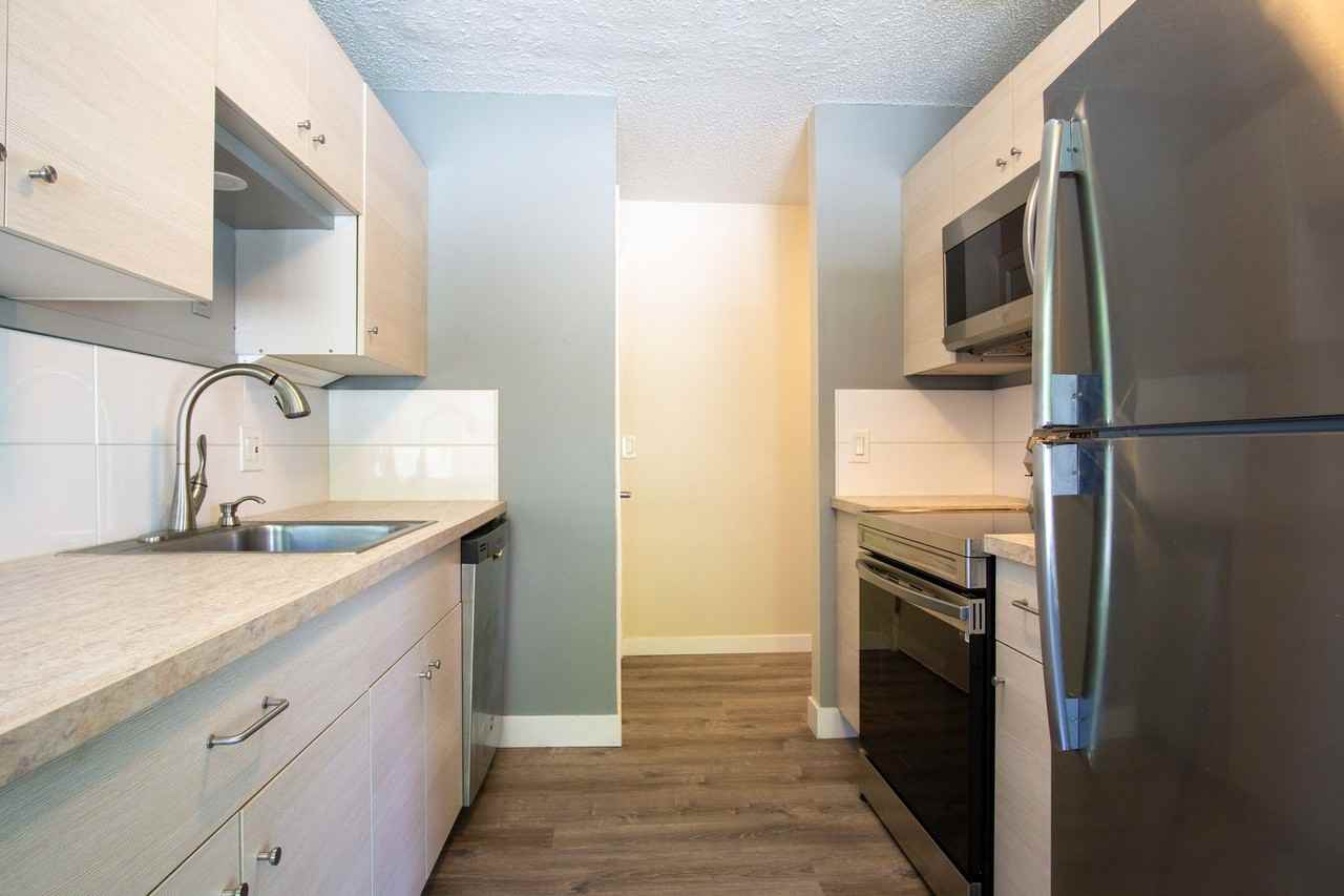 4149 Se 37th Ave #2 - Photo 5 of 21