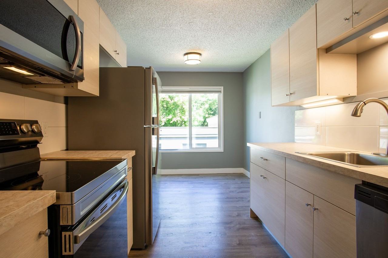 4149 Se 37th Ave #2 - Photo 6 of 21