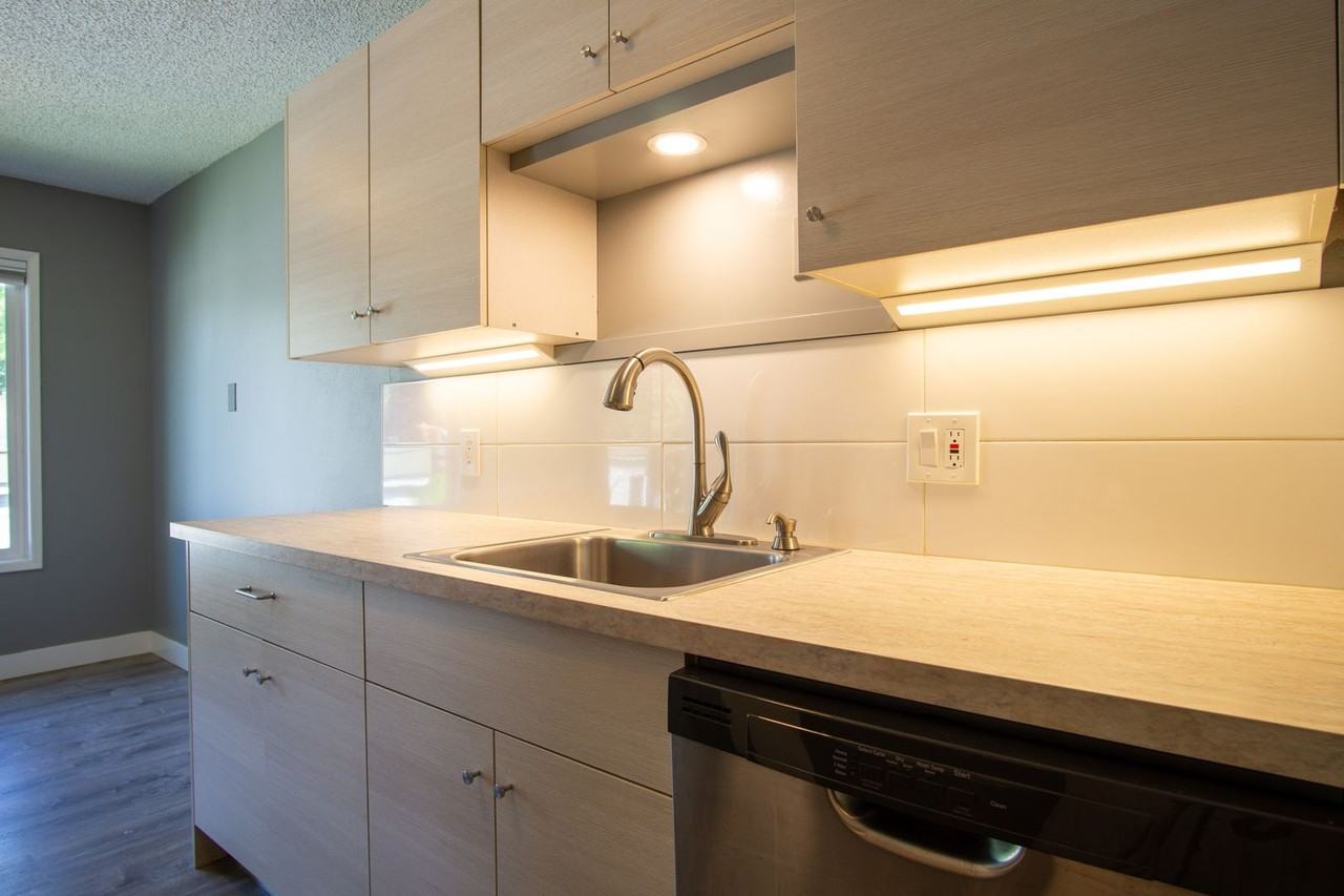 4149 Se 37th Ave #2 - Photo 7 of 21