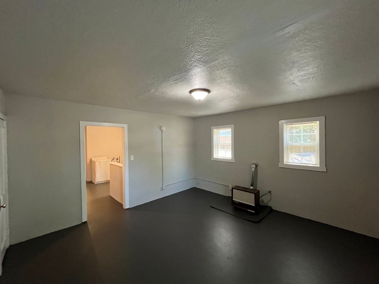 718 Rainbow Ave - Photo 3 of 10