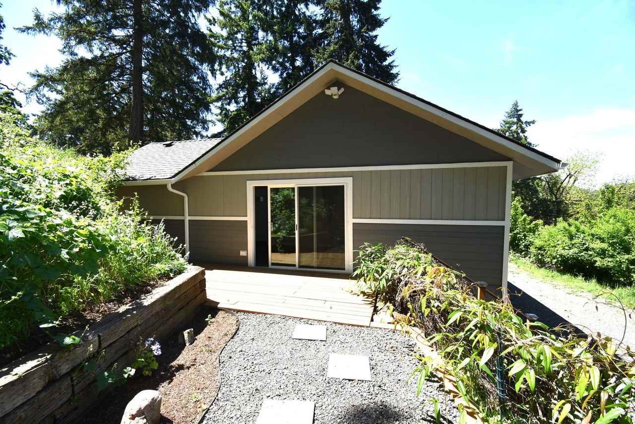 157 Holloway Hts - Photo 2 of 21