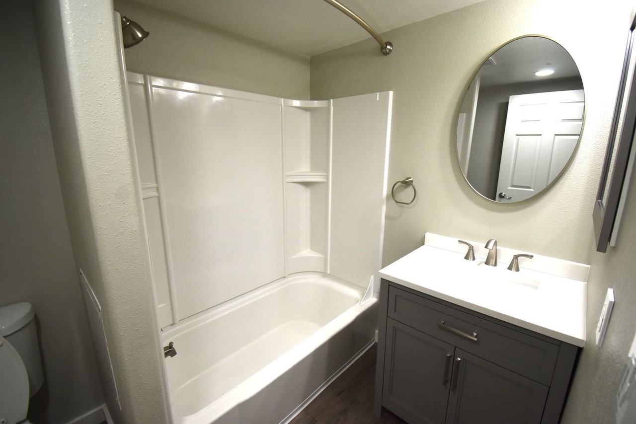 157 Holloway Hts - Photo 7 of 21