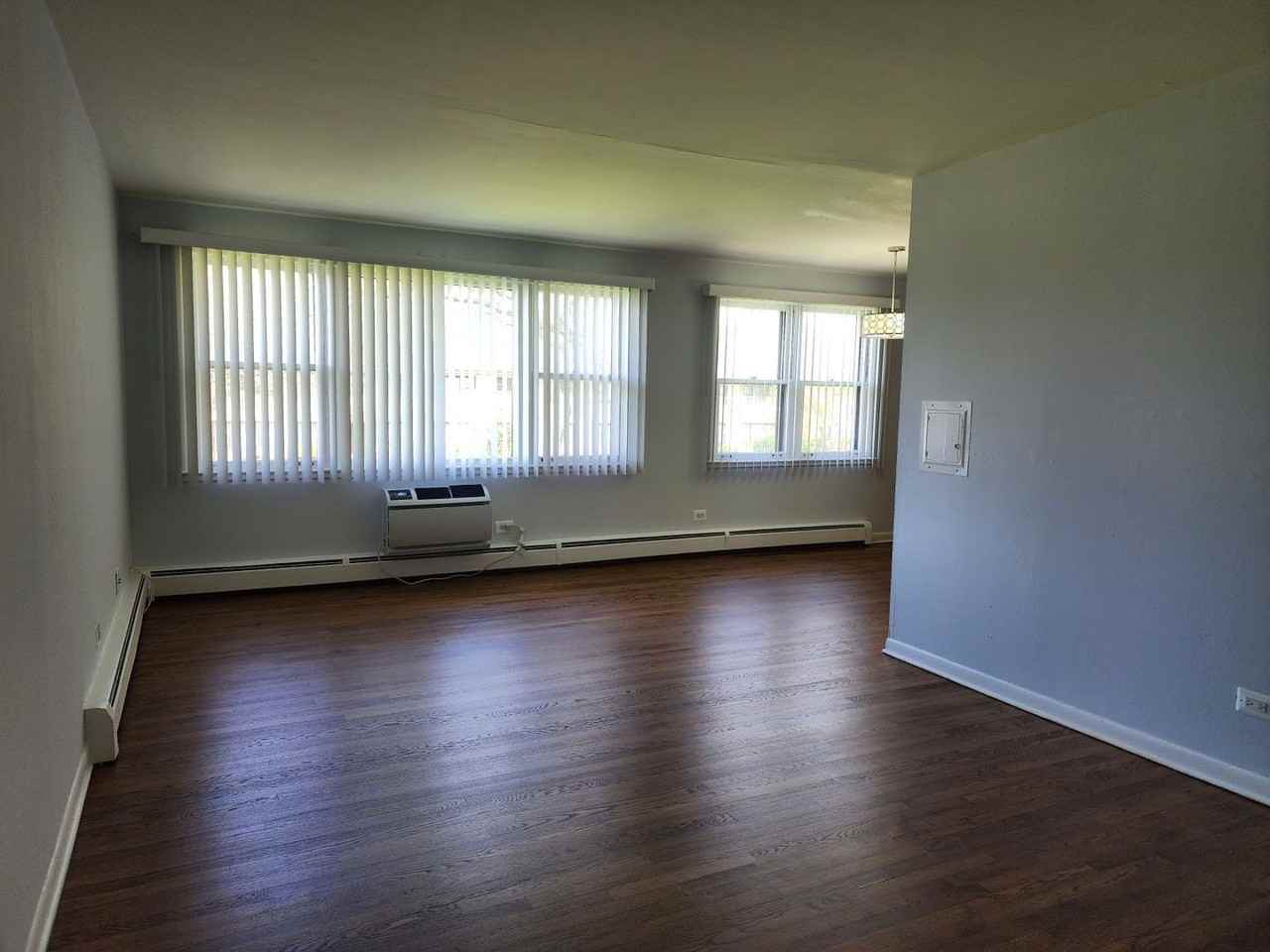 2420-30 W. 183rd Street - Photo 5 of 9