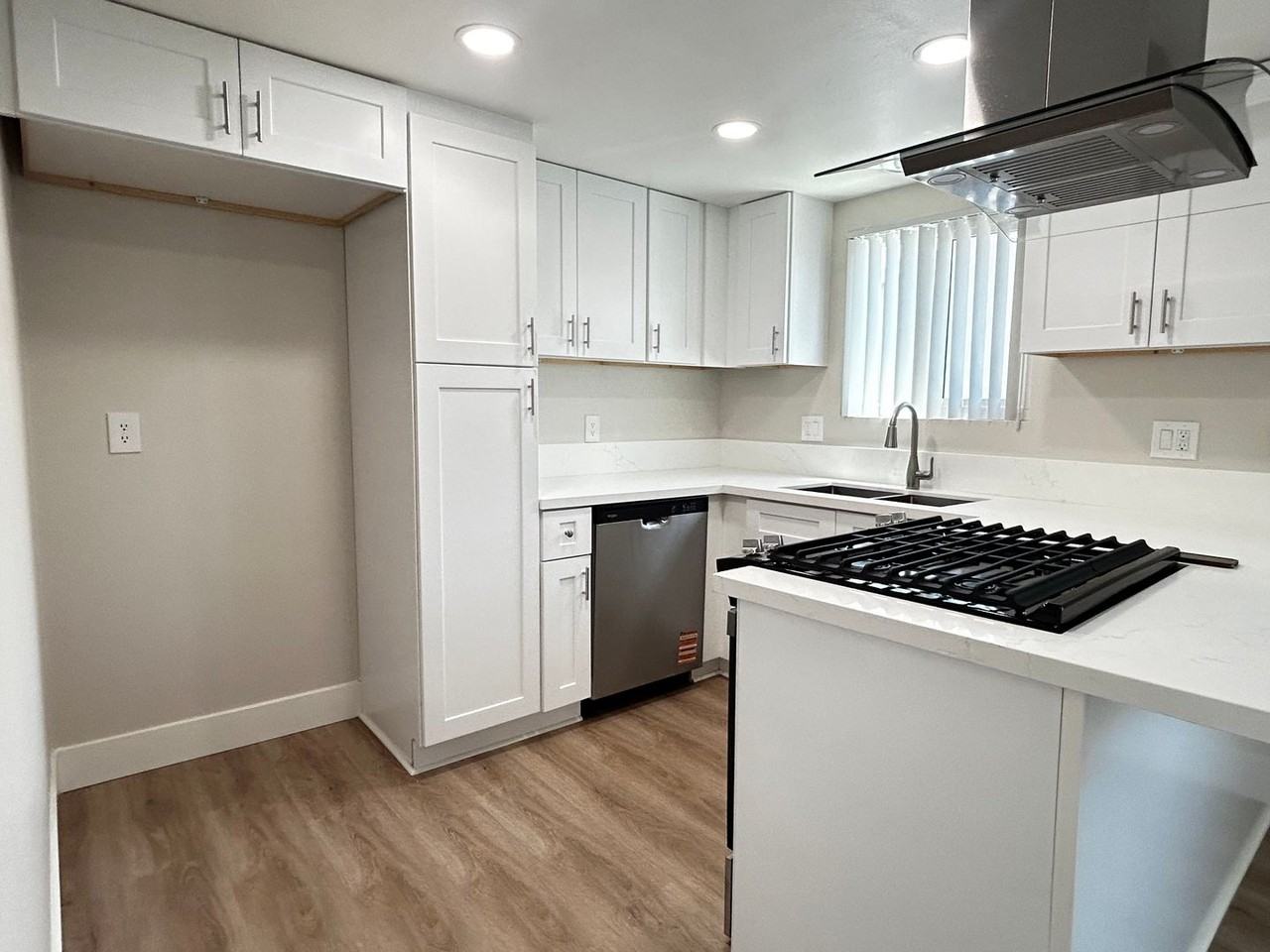 Upstairs 2 Bed 1 Bath in La Habra, Fully Renovated! 1 Car Garage Included! - Photo 4 of 28