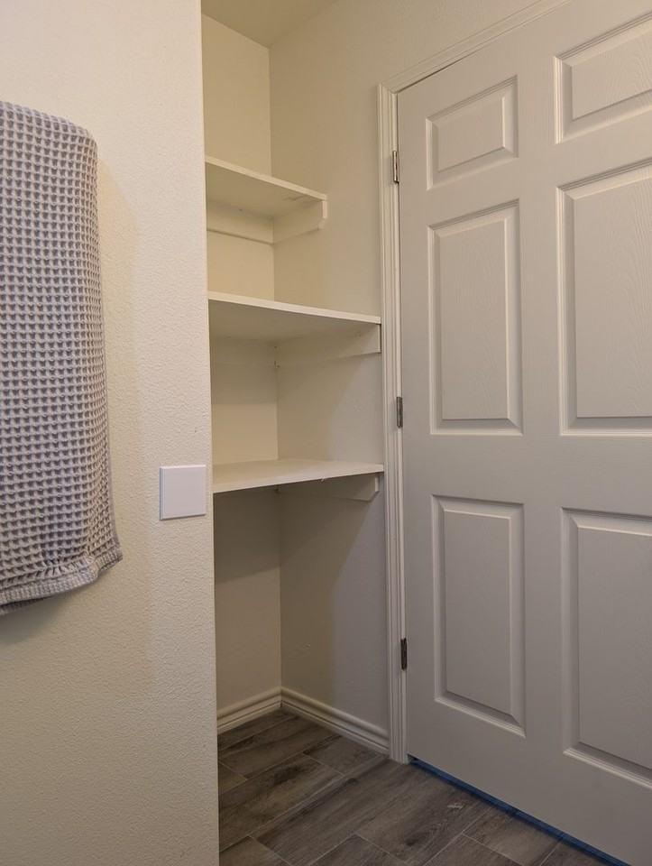 Chances Court - Photo 4 of 26