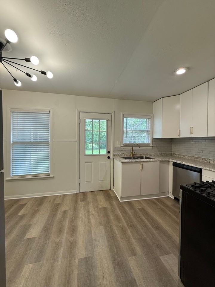 1205 Nw 1st Ave - Photo 6 of 16