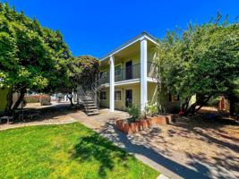 featured image of 405 Riverside Dr