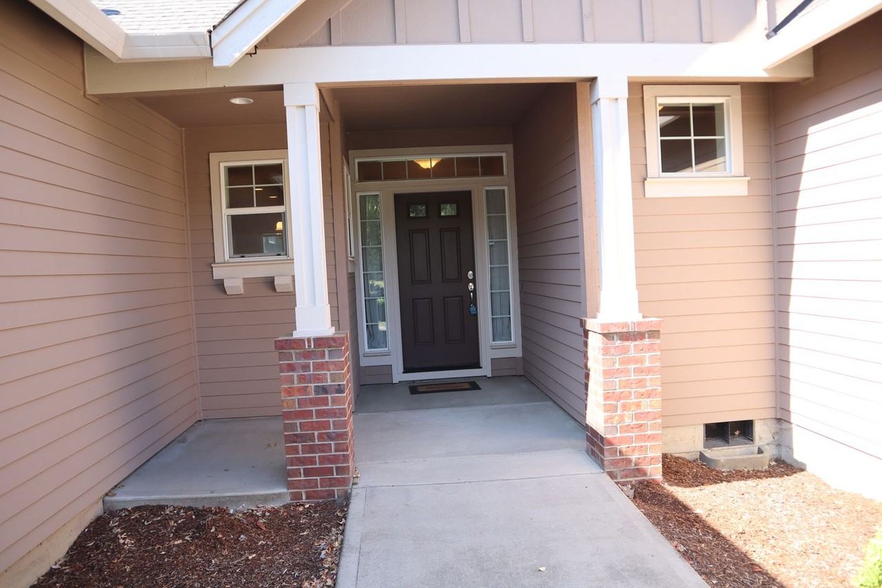 902 Nw 96th Cir - Photo 2 of 22