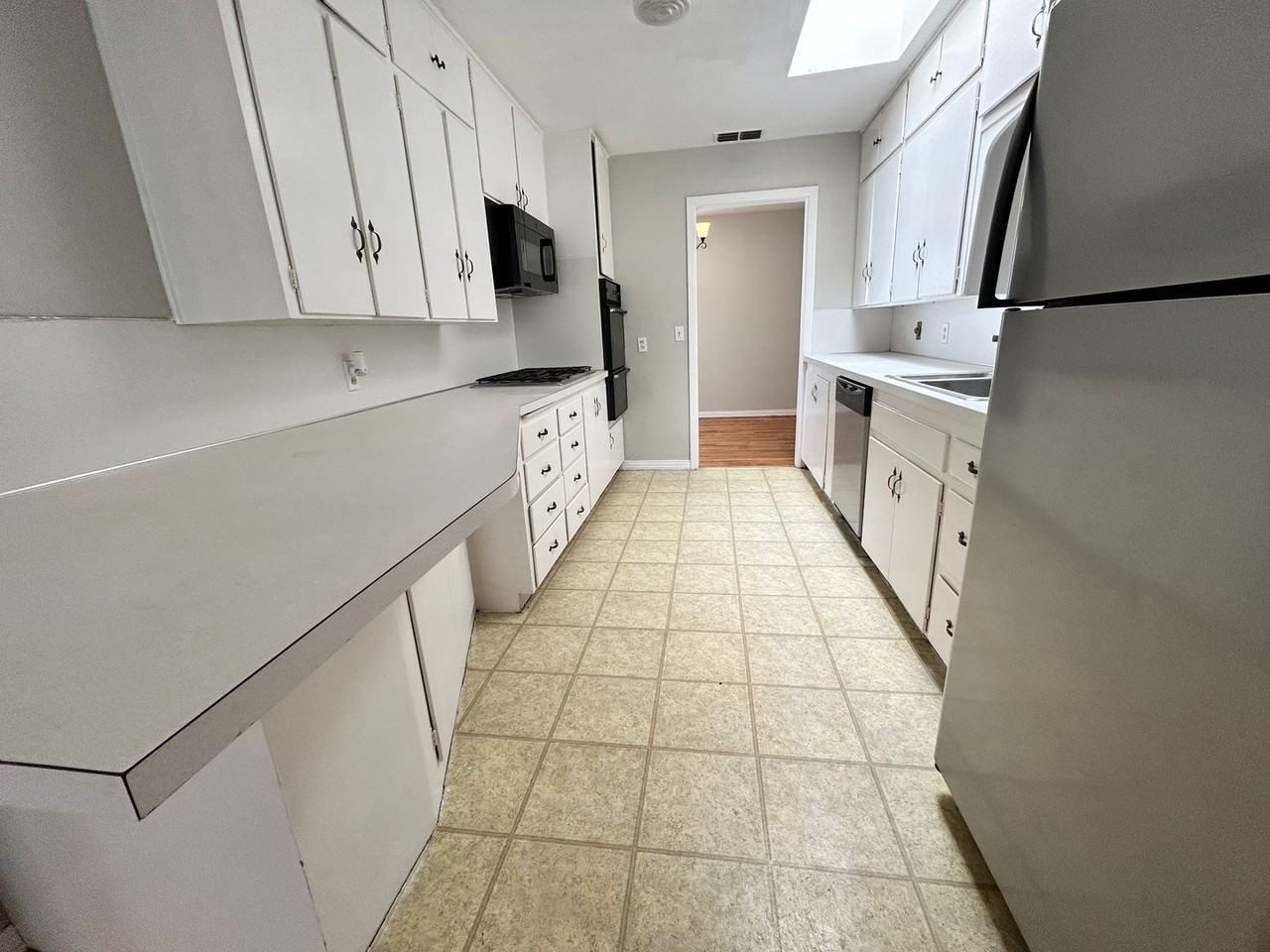 3818 32nd St - Photo 2 of 11