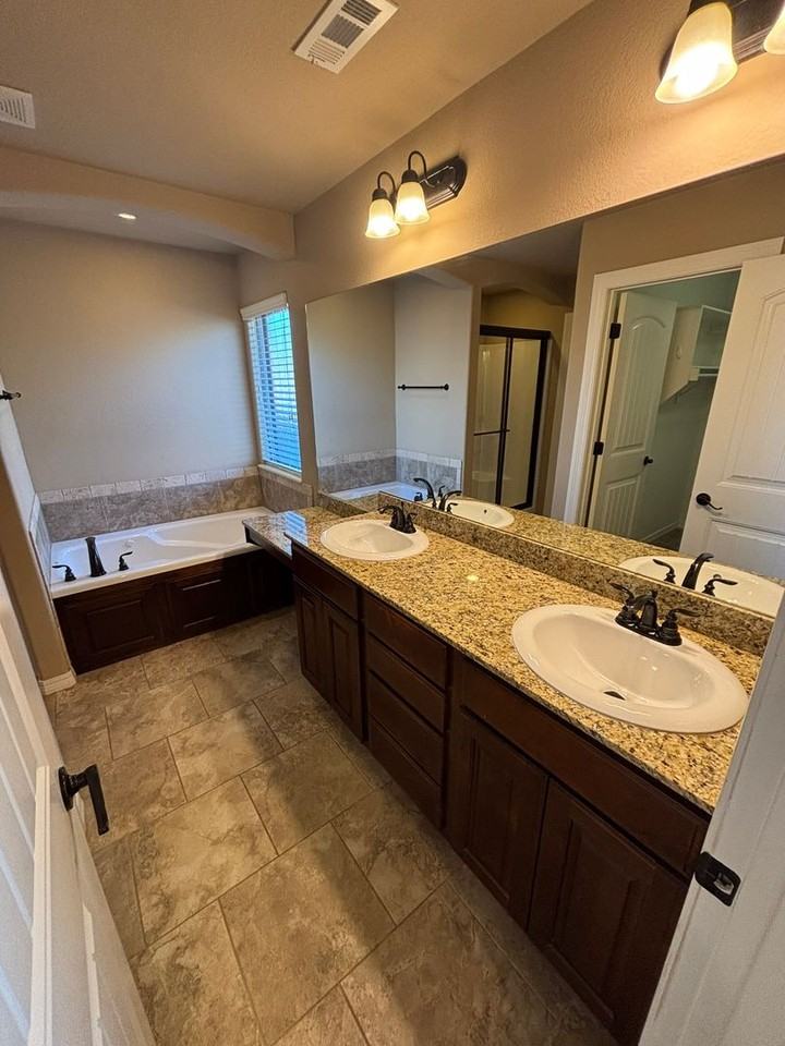 3556 W Country Meadows St - Photo 7 of 15