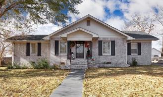 1511 10th Ave Se - Photo 1 of 1