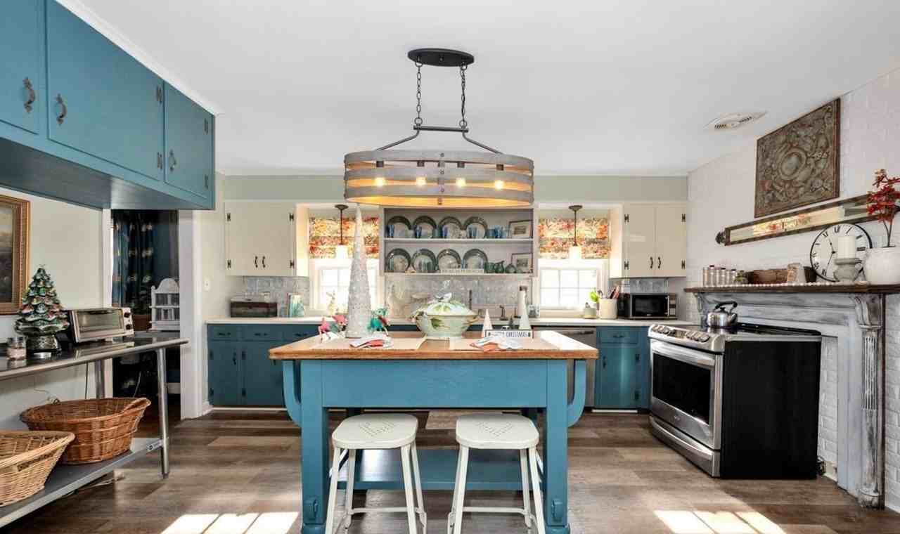 1511 10th Ave Se - Photo 2 of 22