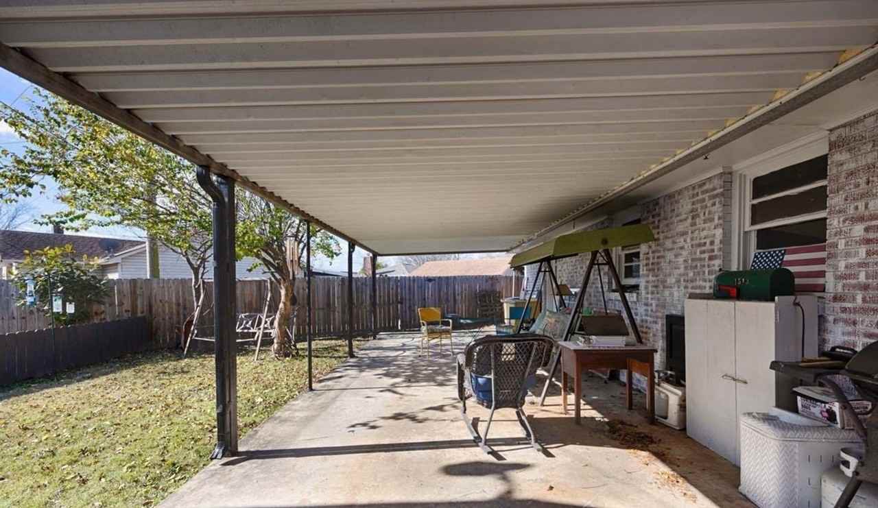 1511 10th Ave Se - Photo 6 of 22