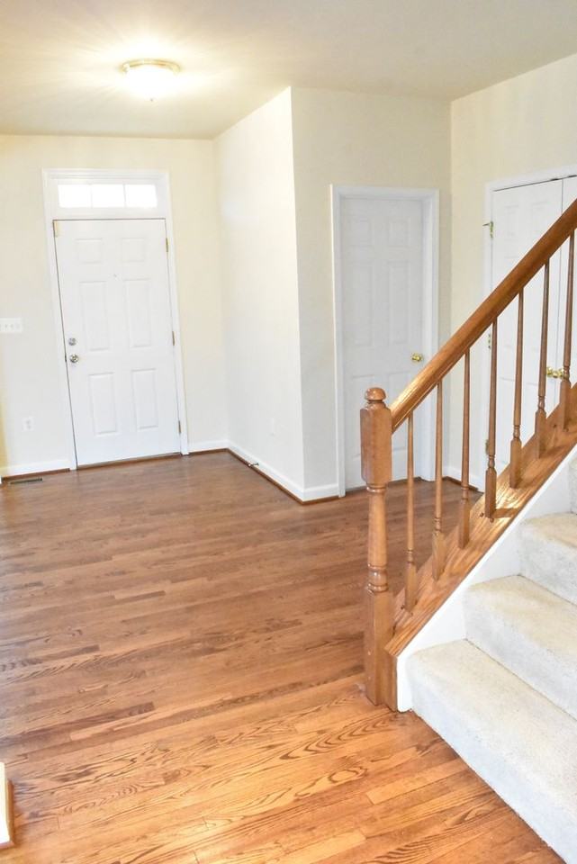 1310 Walker Dr - Photo 4 of 50