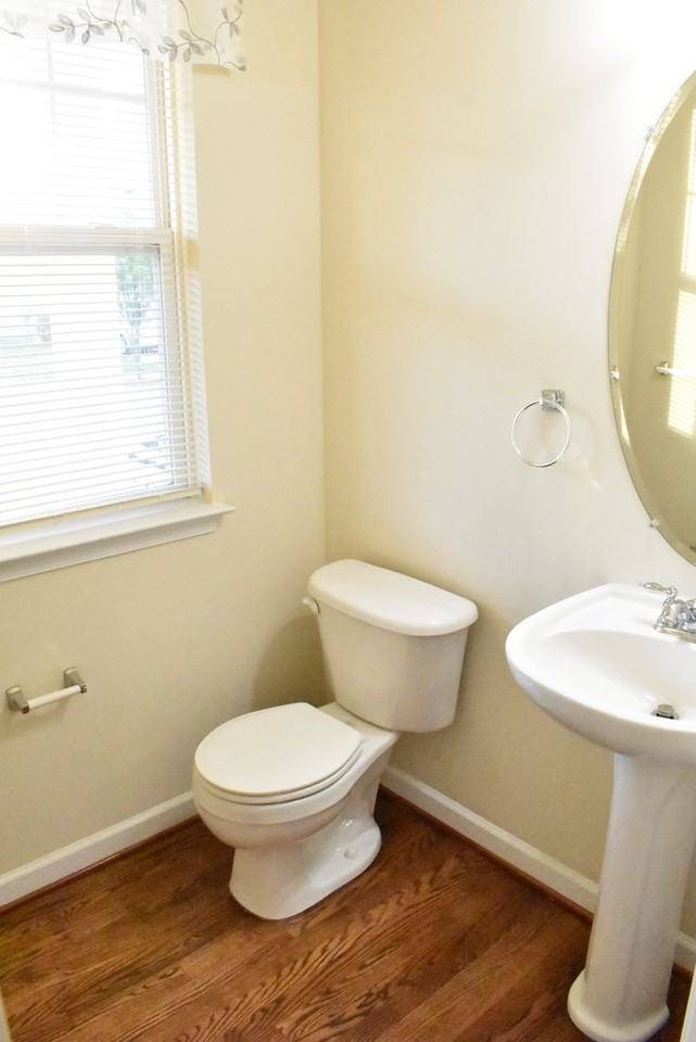 1310 Walker Dr - Photo 5 of 50