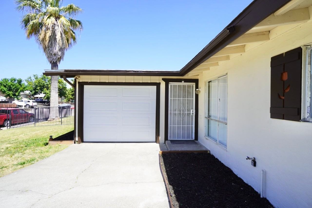 3812 Floral Dr - Photo 3 of 19