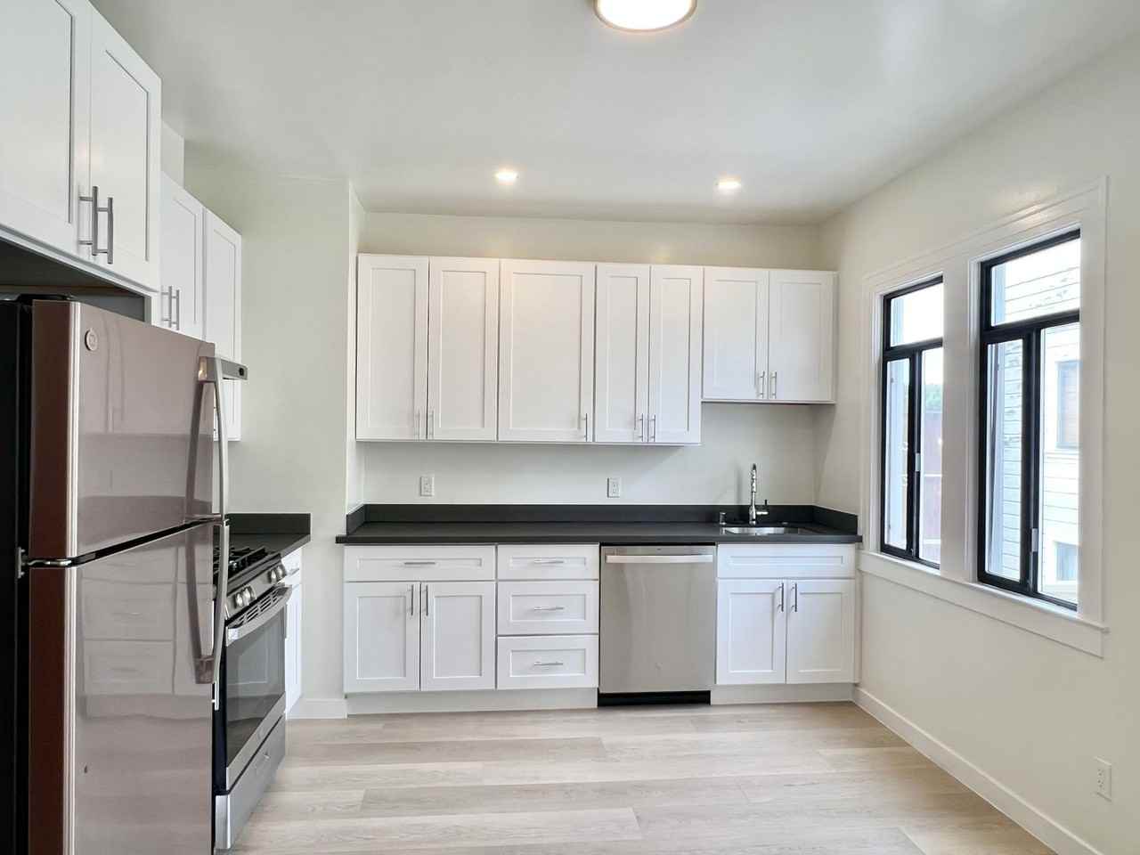 50 Moulton St - Photo 2 of 17
