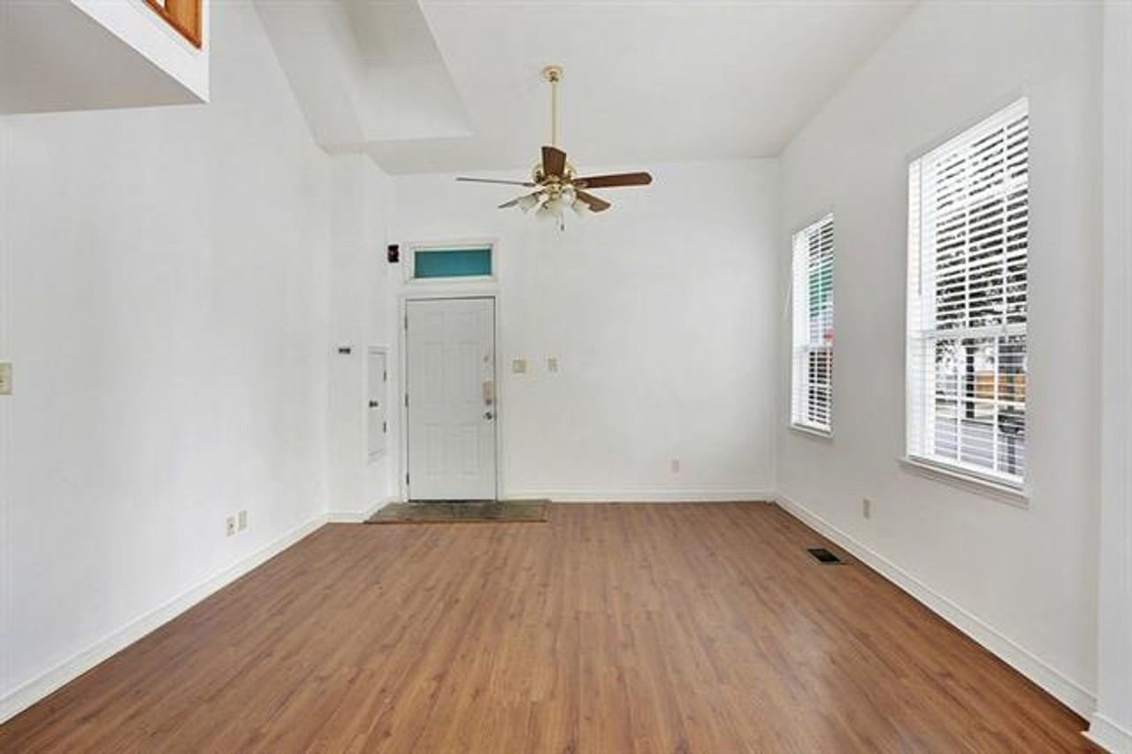 843 Washington Ave - Photo 3 of 14