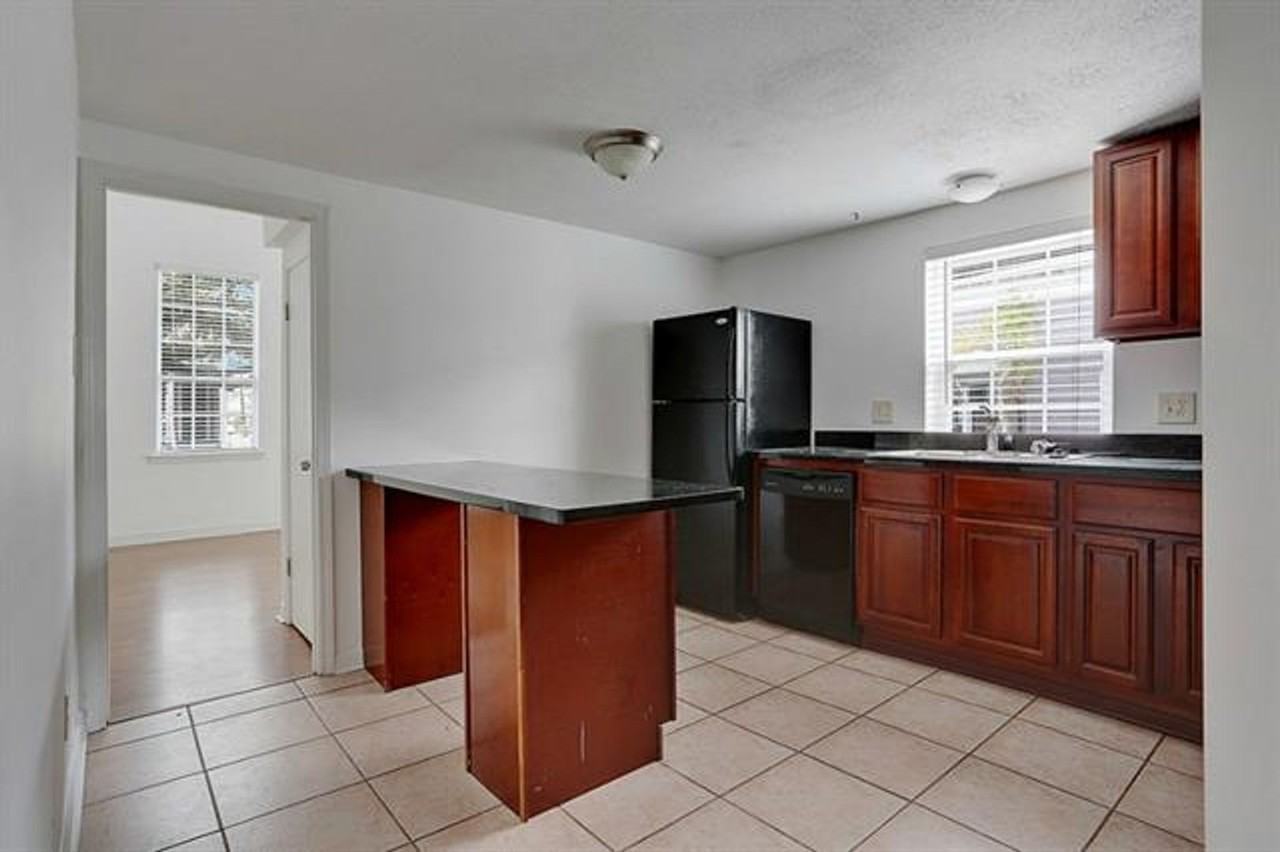 843 Washington Ave - Photo 7 of 14