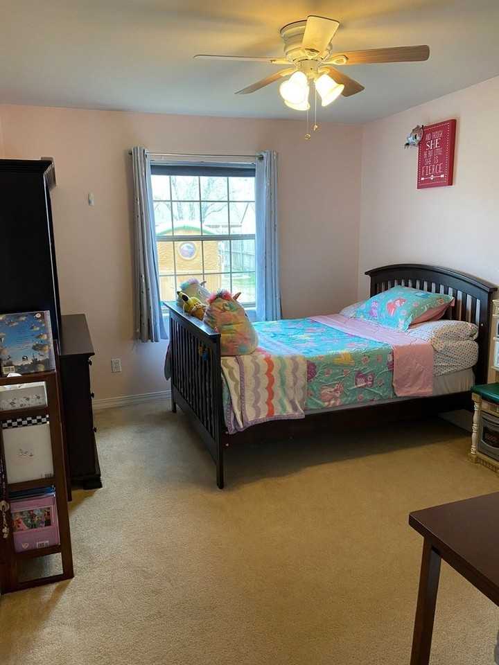 1025 Cressmont St - Photo 3 of 20