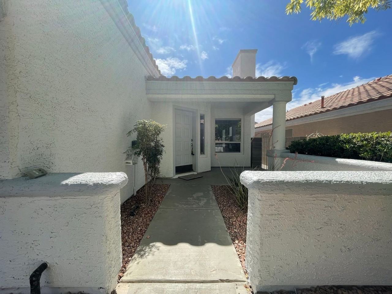 3229 Indian Moon Dr - Photo 2 of 29