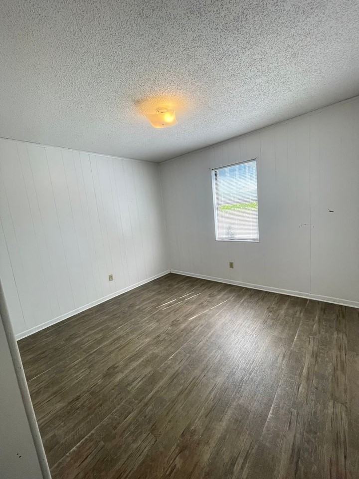 102 102 Ravenwood #B - Photo 4 of 10