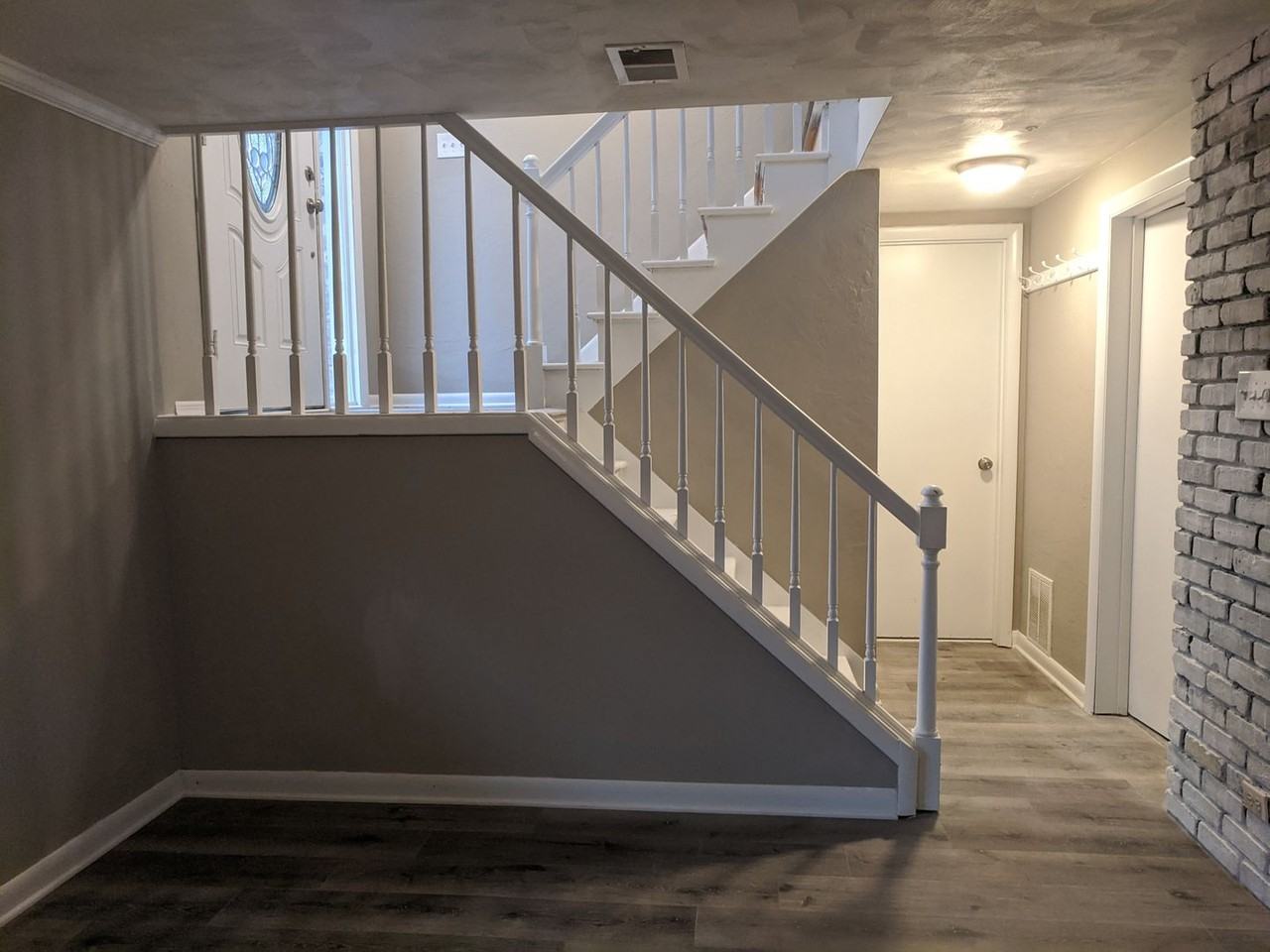 102 Fulton Rd - Photo 6 of 50