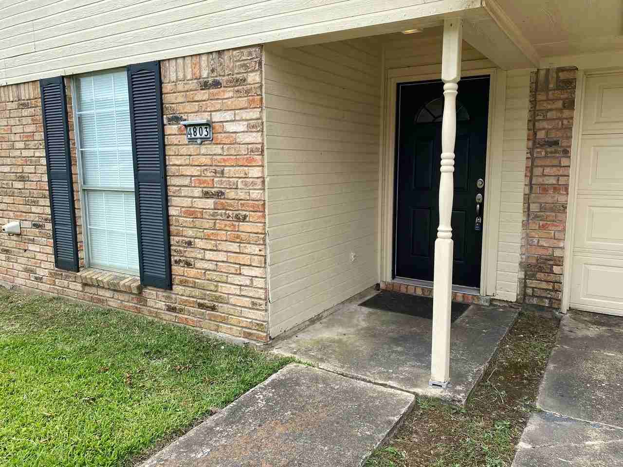 4803 Honeysuckle Ln - Photo 2 of 12
