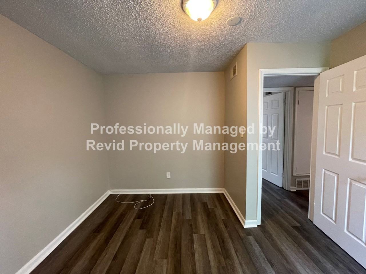 821 Pitney Ln - Photo 7 of 17