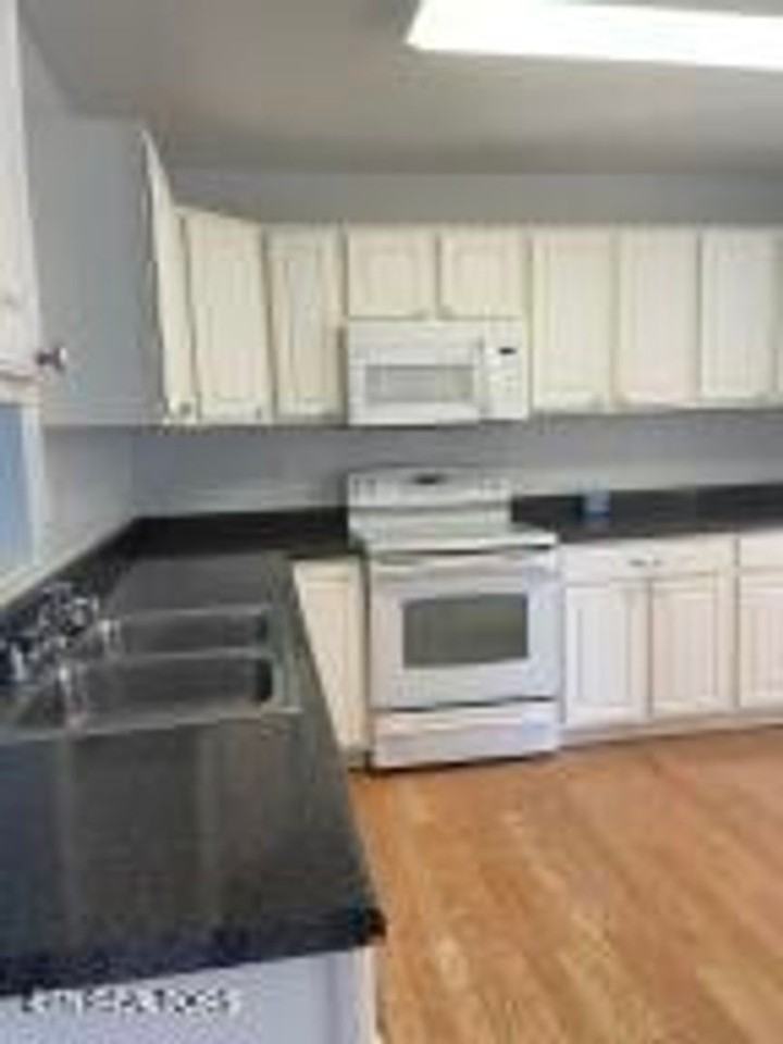 1643 Wood Song Ln - Photo 6 of 18