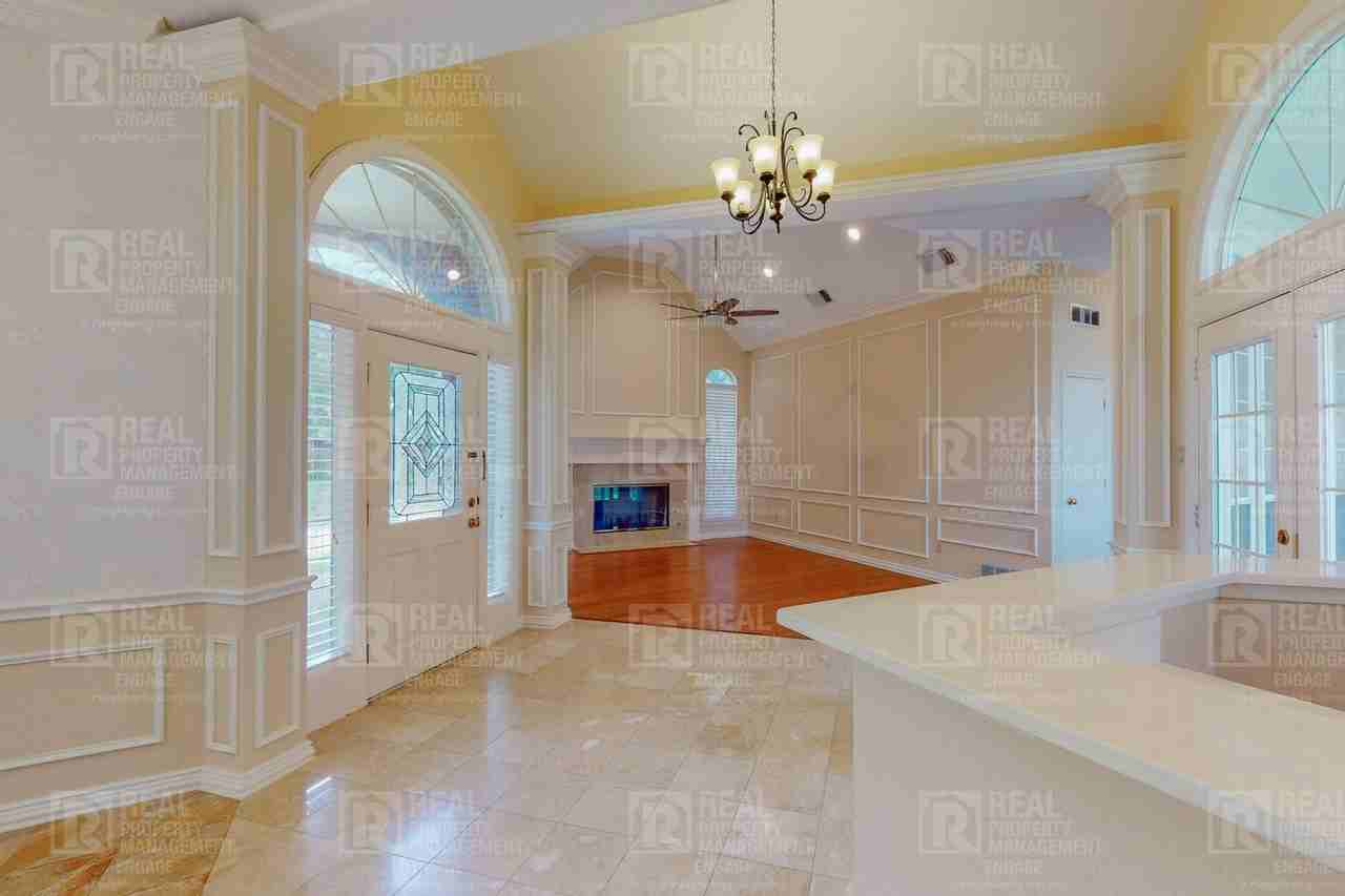 779 Pelican Ln - Photo 5 of 45