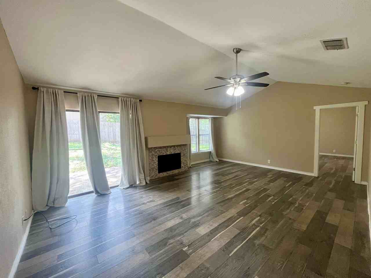 5426 Vista Run Dr - Photo 3 of 26