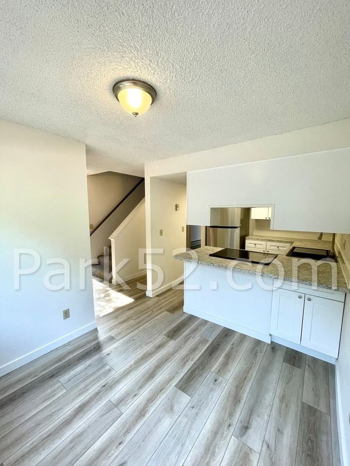 9421 43rd Street Ct W #A - Photo 5 of 15