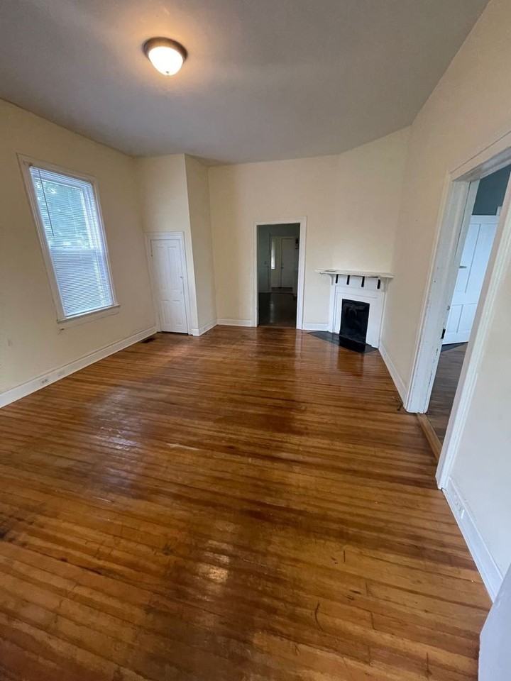 604 Kentucky St - Photo 2 of 14