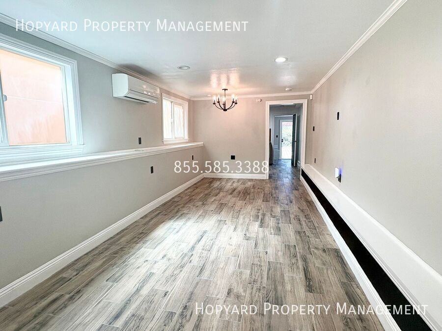 1430 E 32nd St - Photo 3 of 10
