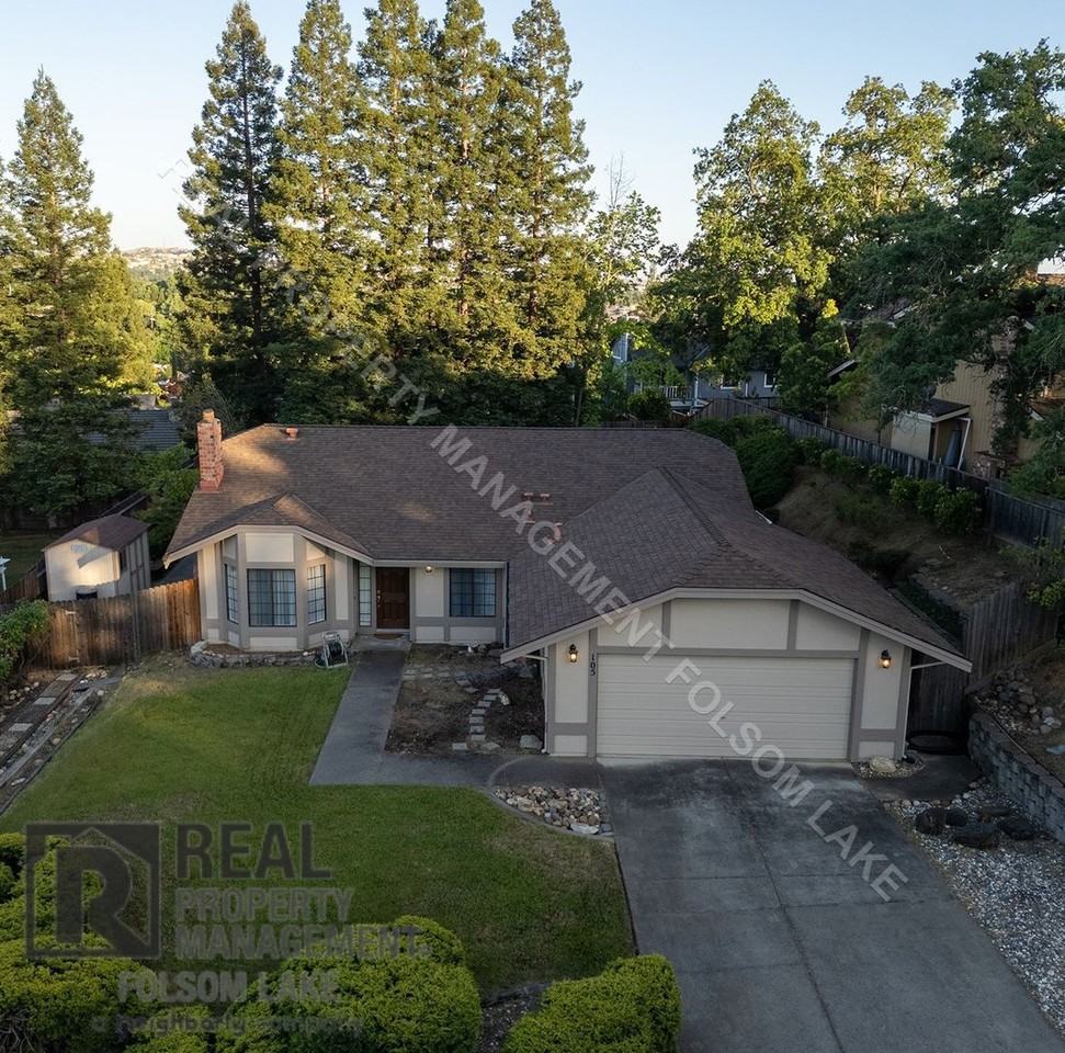 105 Wilson Ct - Photo 3 of 19