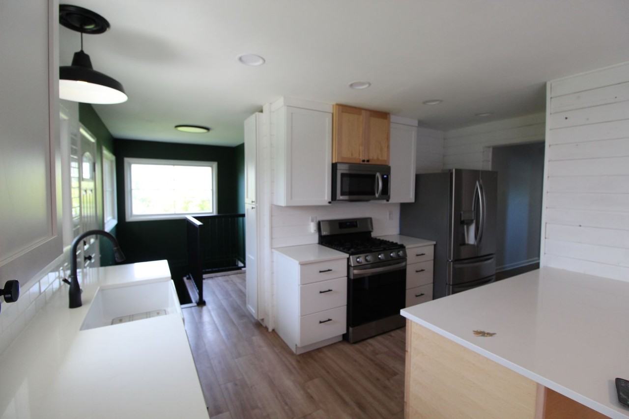 129 W 39th Ave - Photo 3 of 23