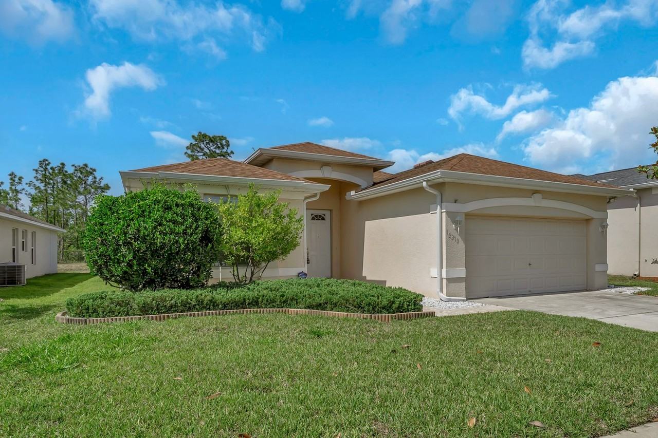 12319 Rose Haven Blvd - Photo 2 of 34